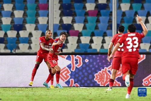 10月29日 中超第29轮 河南嵩山龙门队vs长春亚泰队,河南嵩山龙门队迎战长春亚泰队，激战正酣！”